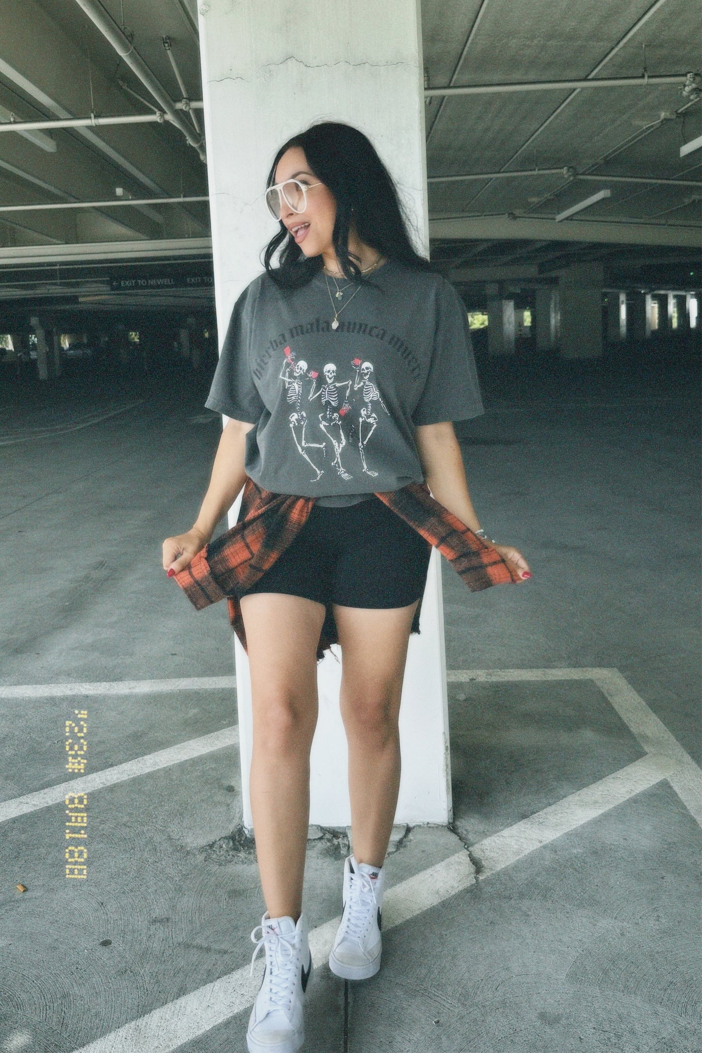 Hierba Mala Tshirt (Pepper)