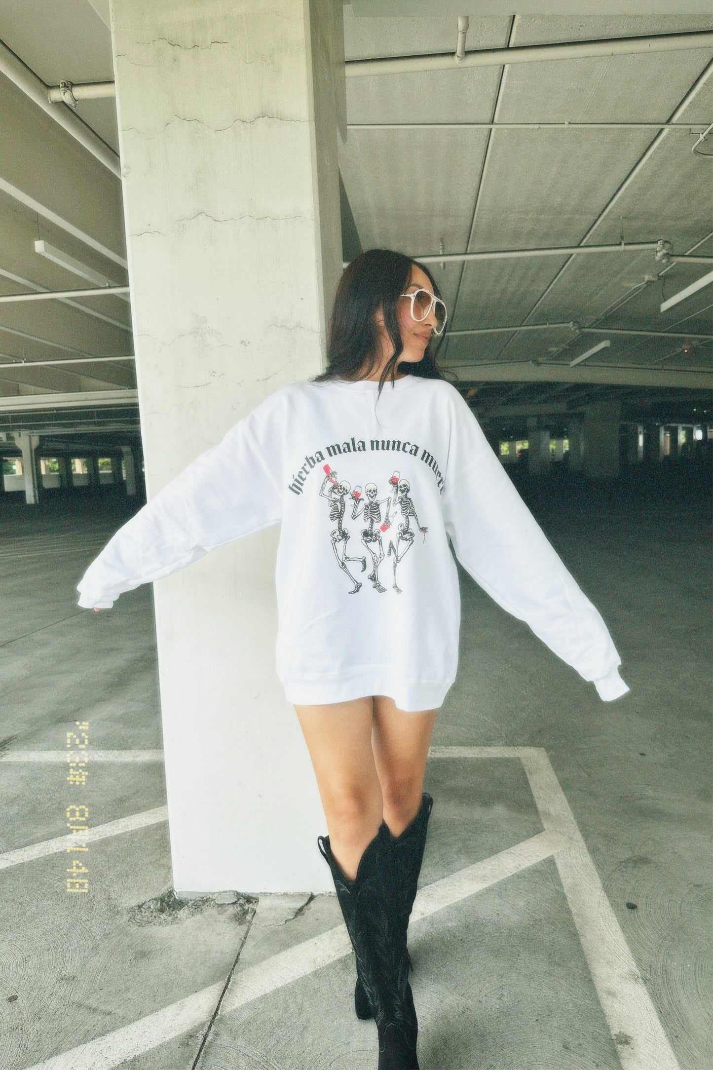 Hierba mala nunca muere (WHITE CREW)